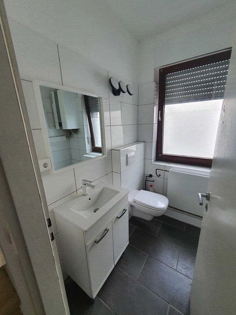 Predaj domu 315 m², pozemok 300 m², Kölnerstraße 186, Krefeld, Severné Porýnie - Westfálsko Predaj domu 315 m², pozemok 300 m², Kölnerstraße 186, Krefeld, Severné Porýnie - Westfálsko