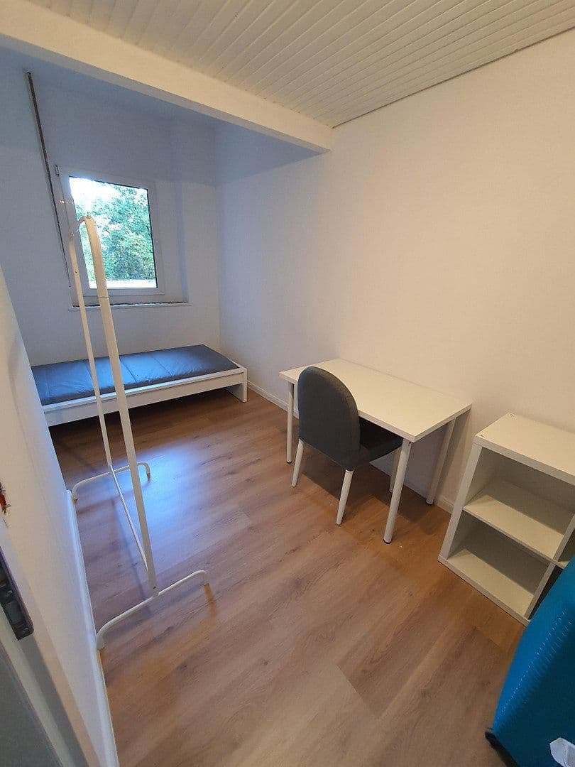 Predaj domu 315 m², pozemok 300 m², Kölnerstraße 186, Krefeld, Severné Porýnie - Westfálsko Predaj domu 315 m², pozemok 300 m², Kölnerstraße 186, Krefeld, Severné Porýnie - Westfálsko