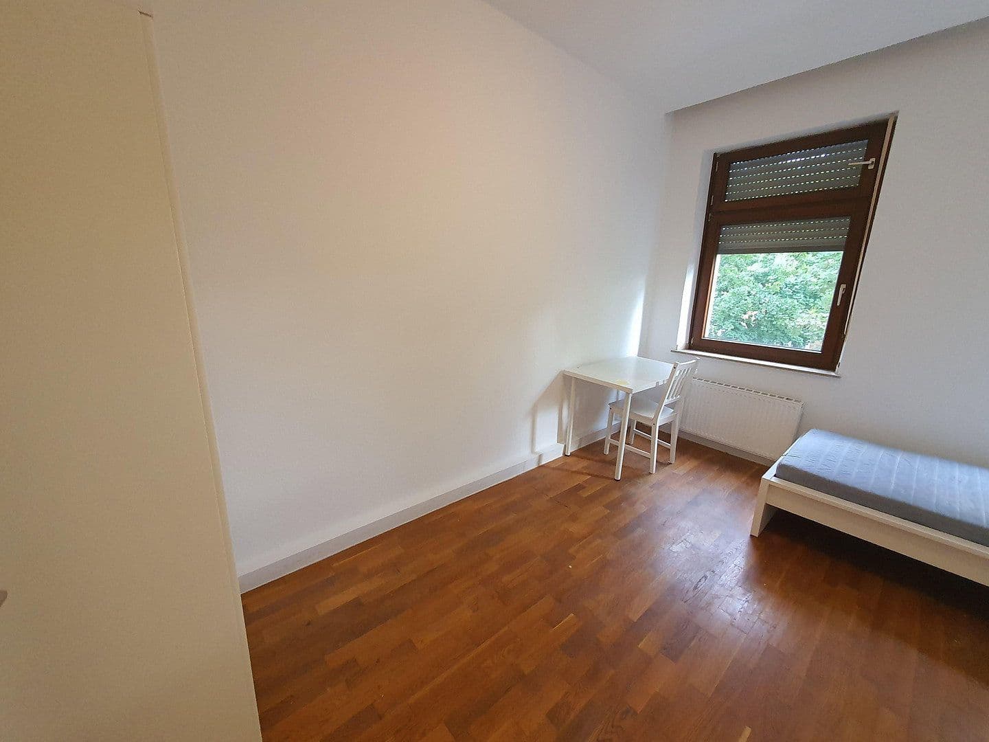 Predaj domu 315 m², pozemok 300 m², Kölnerstraße 186, Krefeld, Severné Porýnie - Westfálsko Predaj domu 315 m², pozemok 300 m², Kölnerstraße 186, Krefeld, Severné Porýnie - Westfálsko
