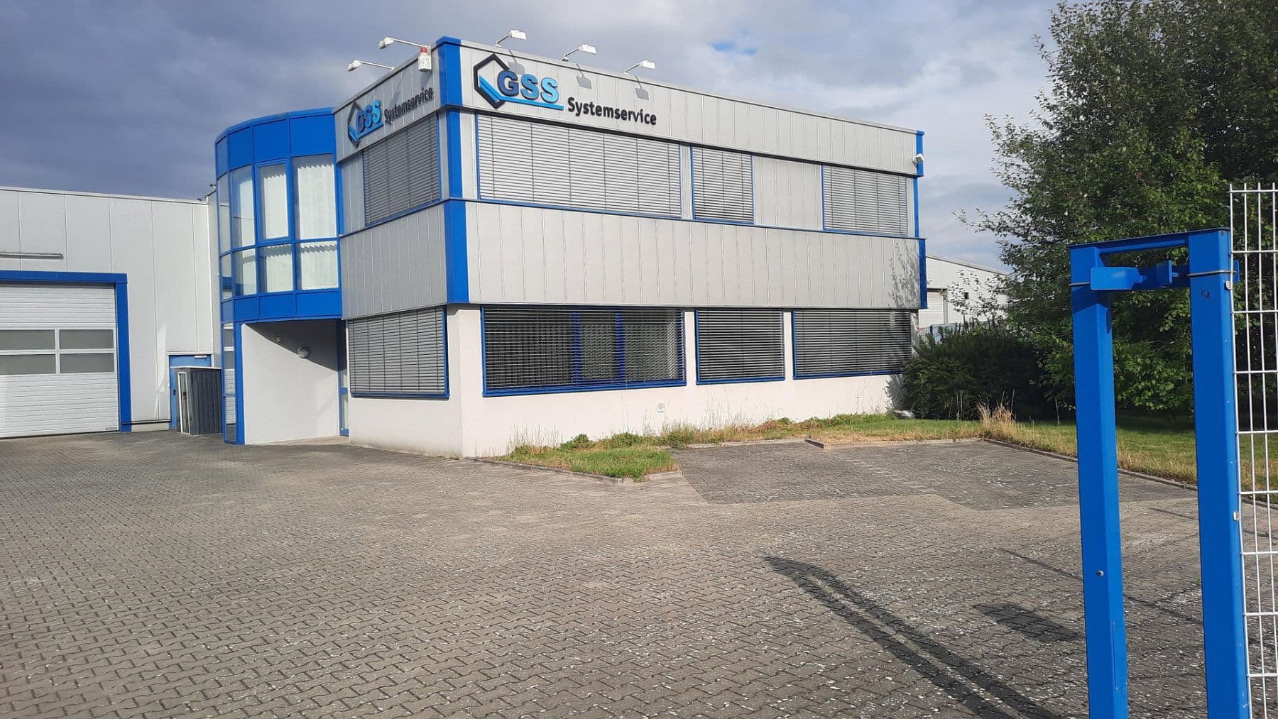 Predaj nebytového priestoru 2.500 m², Igersheim, Bádensko-Wurttembersko Predaj nebytového priestoru 2.500 m², Igersheim, Bádensko-Wurttembersko