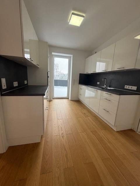 Prenájom bytu 3-izbový 91 m², Schumannstr. 15, Nienburg/Weser, Dolné Sasko Prenájom bytu 3-izbový 91 m², Schumannstr. 15, Nienburg/Weser, Dolné Sasko