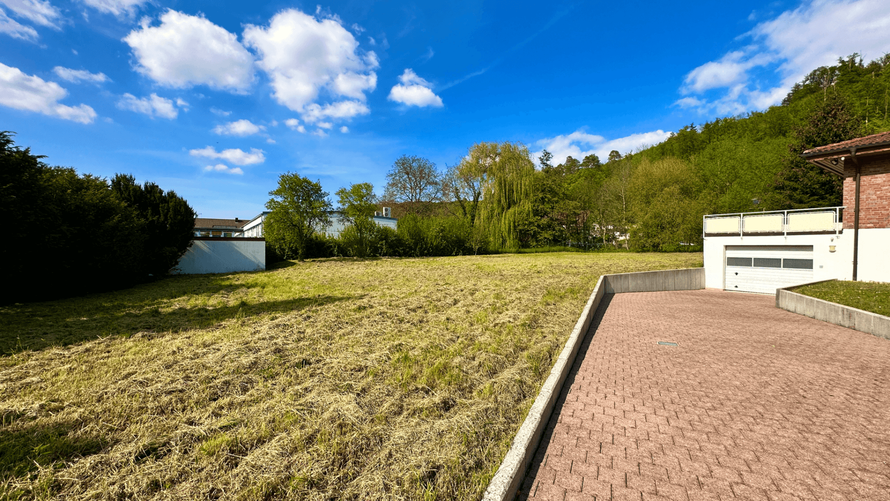 Predaj nebytového priestoru 6.330 m², Kämpfelbach, Bádensko-Wurttembersko Predaj nebytového priestoru 6.330 m², Kämpfelbach, Bádensko-Wurttembersko