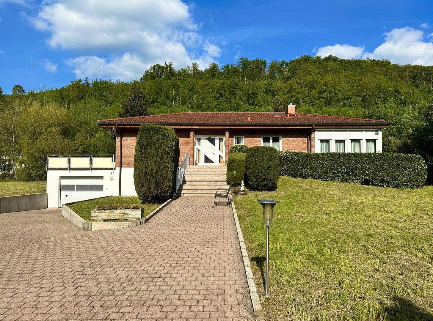 Predaj nebytového priestoru 6.330 m², Kämpfelbach, Bádensko-Wurttembersko Predaj nebytového priestoru 6.330 m², Kämpfelbach, Bádensko-Wurttembersko