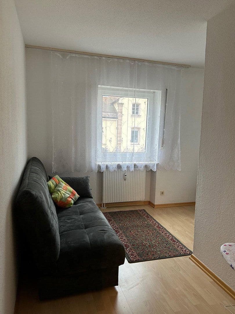 Prenájom bytu 3-izbový 75 m², Sulzbacher Str. 71, Nürnberg, Bavorsko Prenájom bytu 3-izbový 75 m², Sulzbacher Str. 71, Nürnberg, Bavorsko