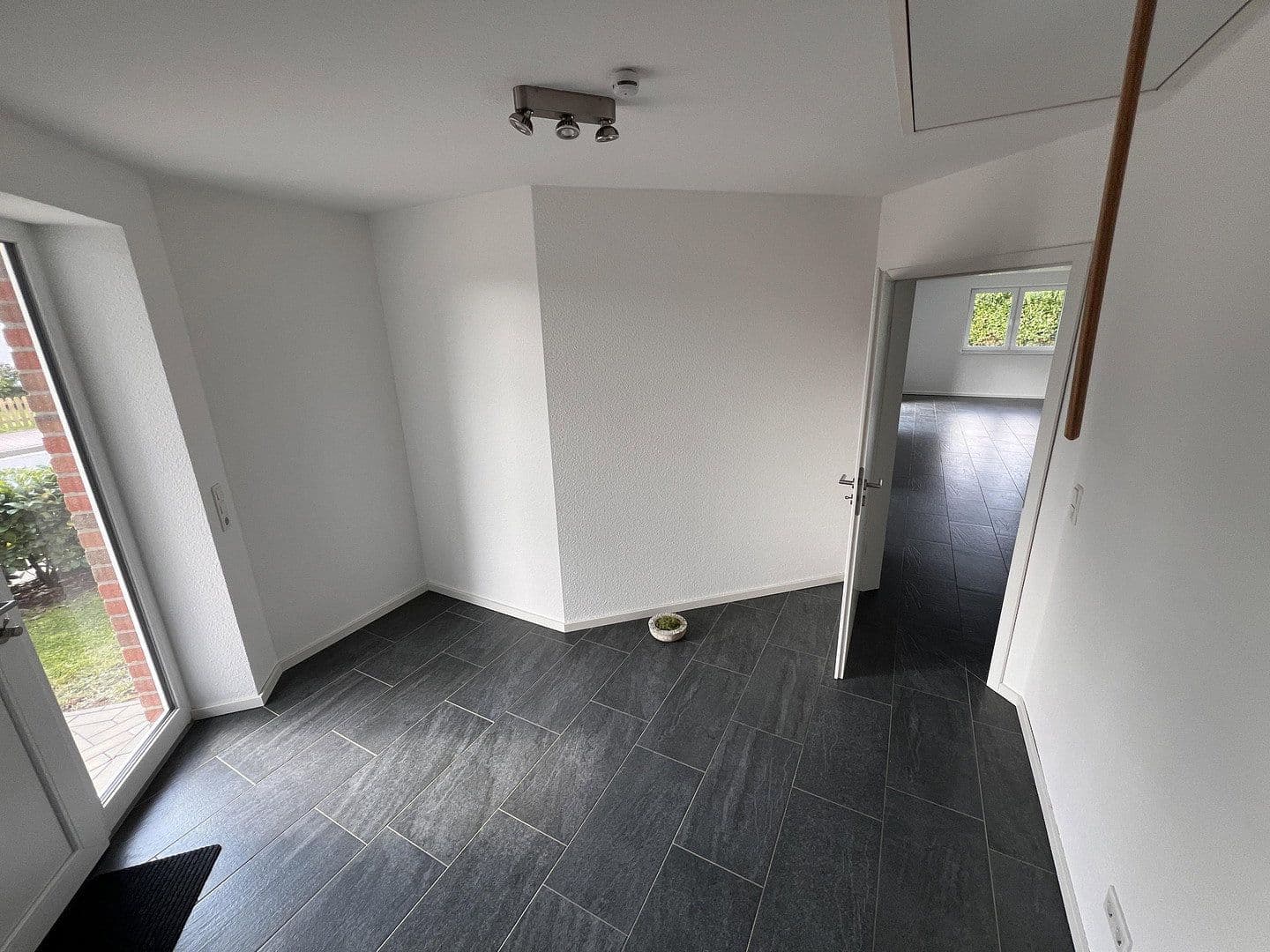 Prenájom domu 123 m², pozemok 580 m², Am Mühlenberg 4, Schwabstedt, Šlezvicko-Holštajnsko Prenájom domu 123 m², pozemok 580 m², Am Mühlenberg 4, Schwabstedt, Šlezvicko-Holštajnsko