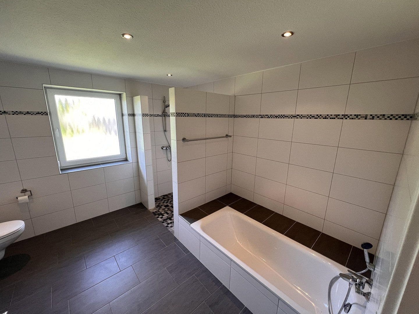 Prenájom domu 123 m², pozemok 580 m², Am Mühlenberg 4, Schwabstedt, Šlezvicko-Holštajnsko Prenájom domu 123 m², pozemok 580 m², Am Mühlenberg 4, Schwabstedt, Šlezvicko-Holštajnsko