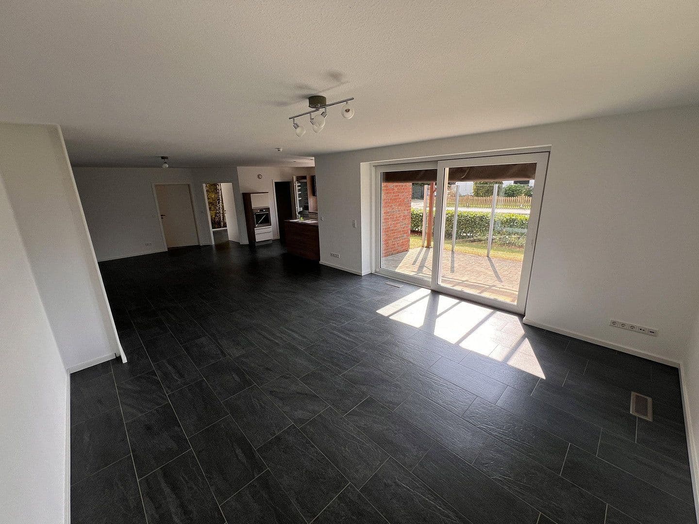 Prenájom domu 123 m², pozemok 580 m², Am Mühlenberg 4, Schwabstedt, Šlezvicko-Holštajnsko Prenájom domu 123 m², pozemok 580 m², Am Mühlenberg 4, Schwabstedt, Šlezvicko-Holštajnsko
