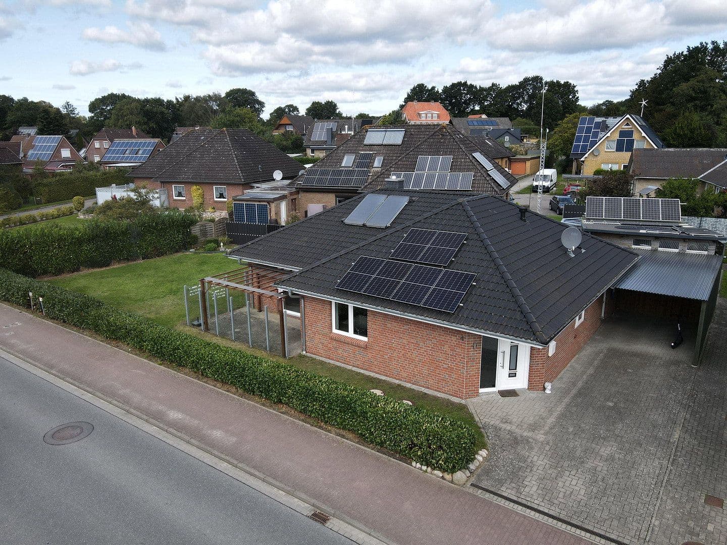 Prenájom domu 123 m², pozemok 580 m², Am Mühlenberg 4, Schwabstedt, Šlezvicko-Holštajnsko Prenájom domu 123 m², pozemok 580 m², Am Mühlenberg 4, Schwabstedt, Šlezvicko-Holštajnsko