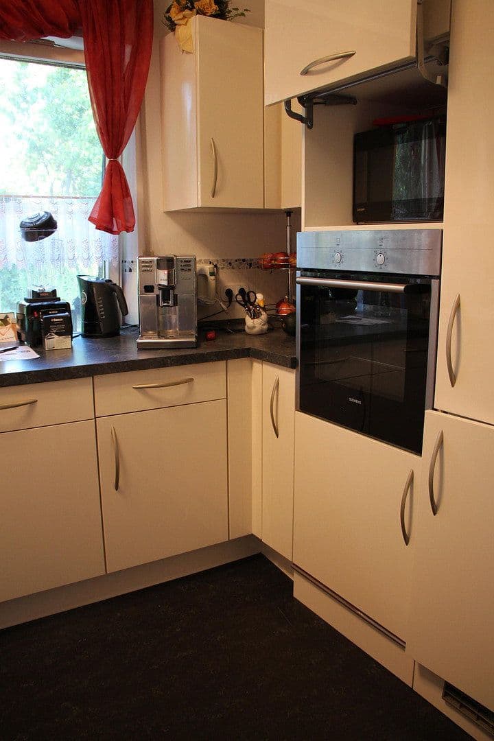 Prenájom bytu 3-izbový 105 m², Hemhofen, Bavorsko Prenájom bytu 3-izbový 105 m², Hemhofen, Bavorsko