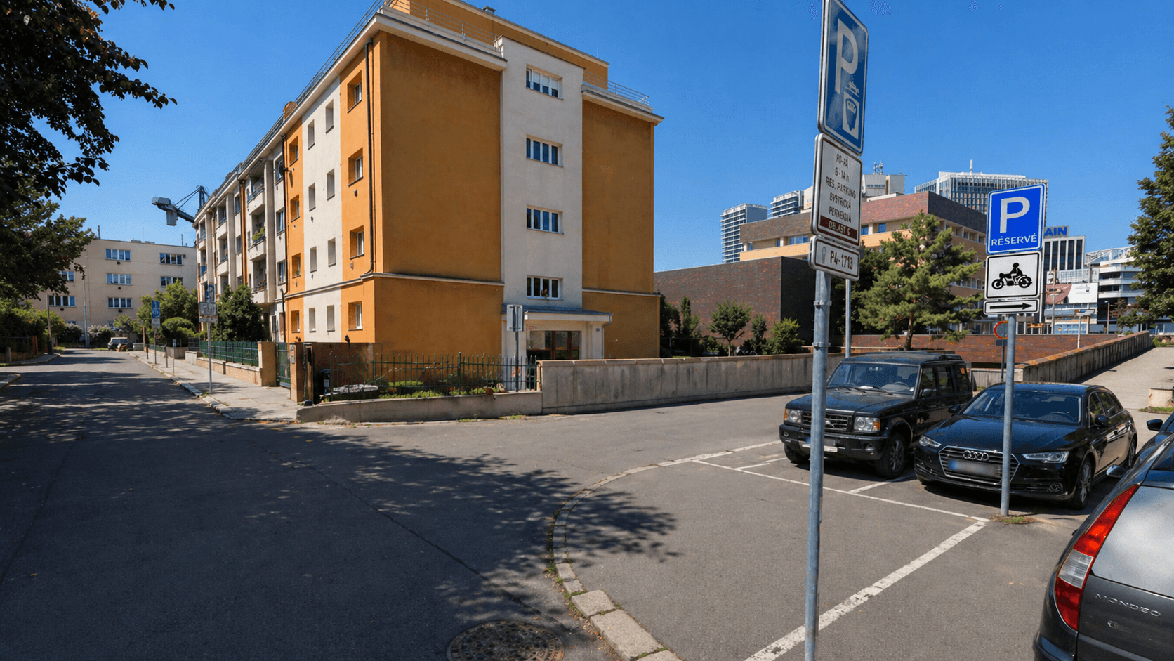 Prenájom garáže 14 m², Bystřická, Praha, Praha Prenájom garáže 14 m², Bystřická, Praha, Praha