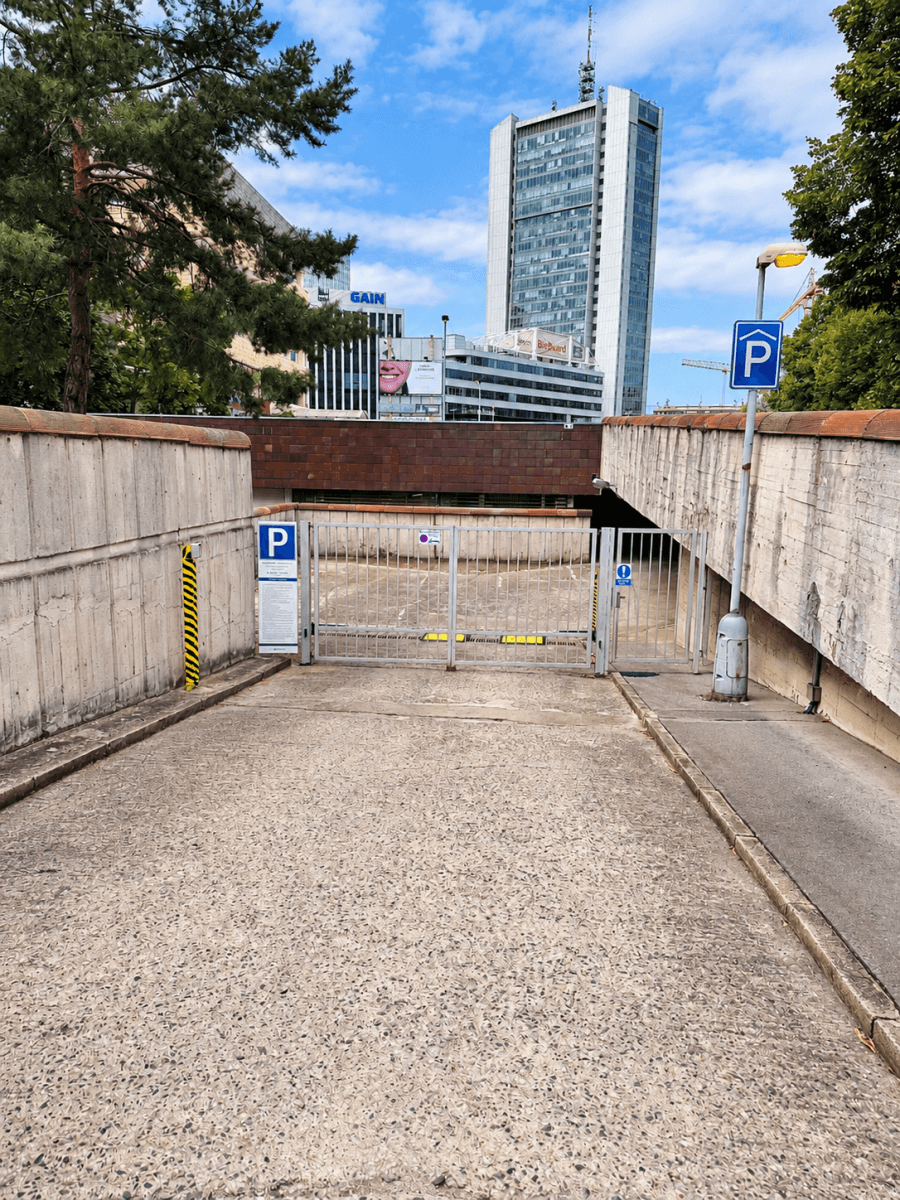 Prenájom garáže 14 m², Bystřická, Praha, Praha Prenájom garáže 14 m², Bystřická, Praha, Praha