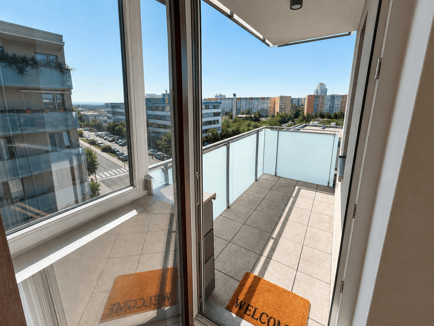 Prenájom bytu 2-izbový 59 m², Pod Stolovou horou, Praha, Praha Prenájom bytu 2-izbový 59 m², Pod Stolovou horou, Praha, Praha