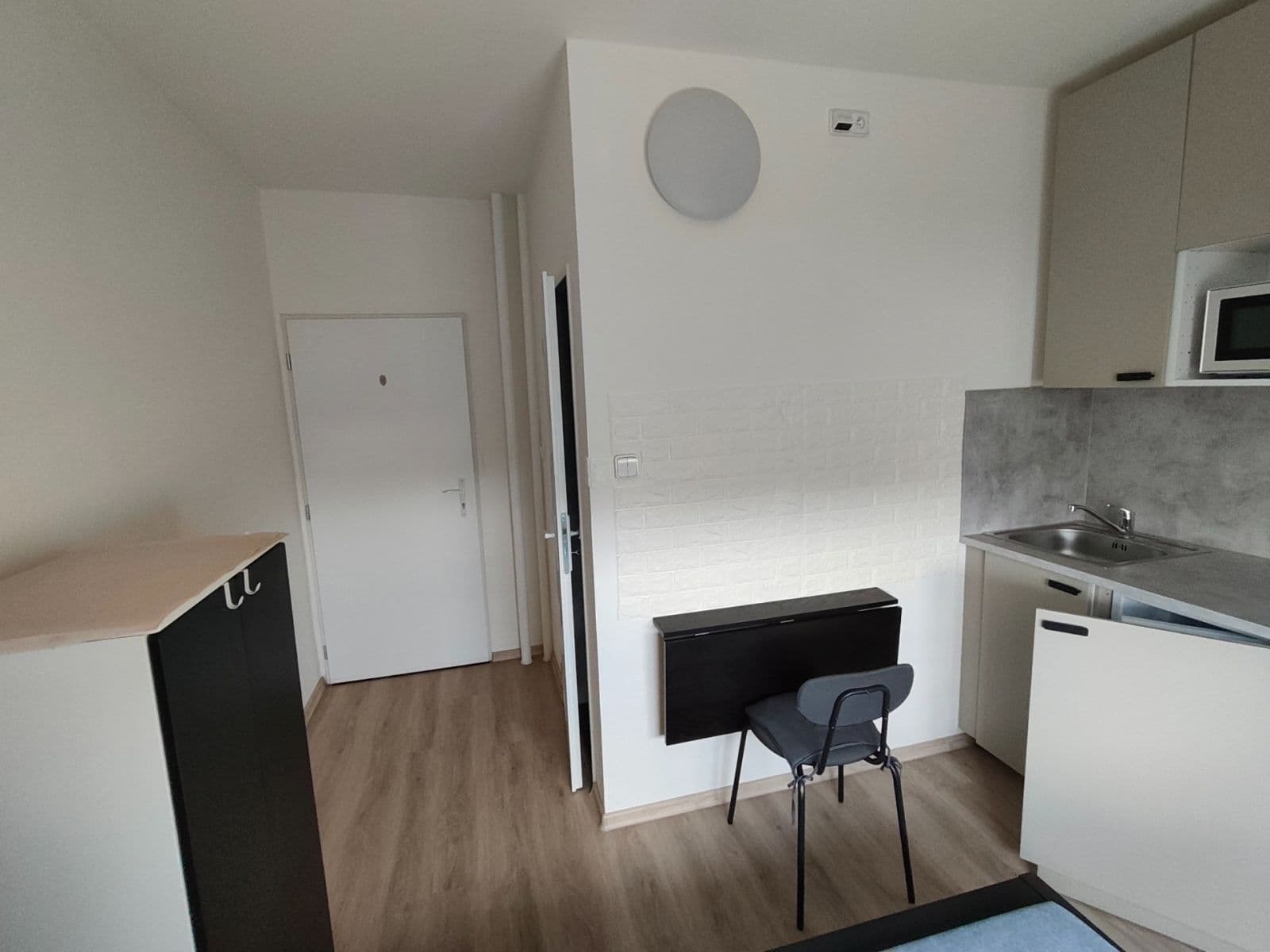 Prenájom bytu Garsoniéra 15 m², Jasmínová, Praha, Praha Prenájom bytu Garsoniéra 15 m², Jasmínová, Praha, Praha