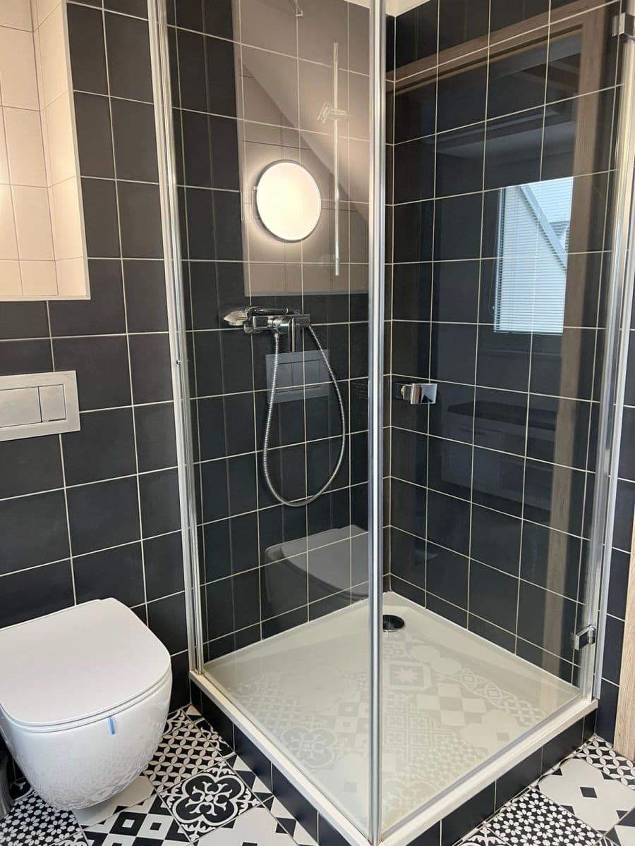 Prenájom bytu 1-izbový 40 m², U Svodnice, Praha, Praha Prenájom bytu 1-izbový 40 m², U Svodnice, Praha, Praha
