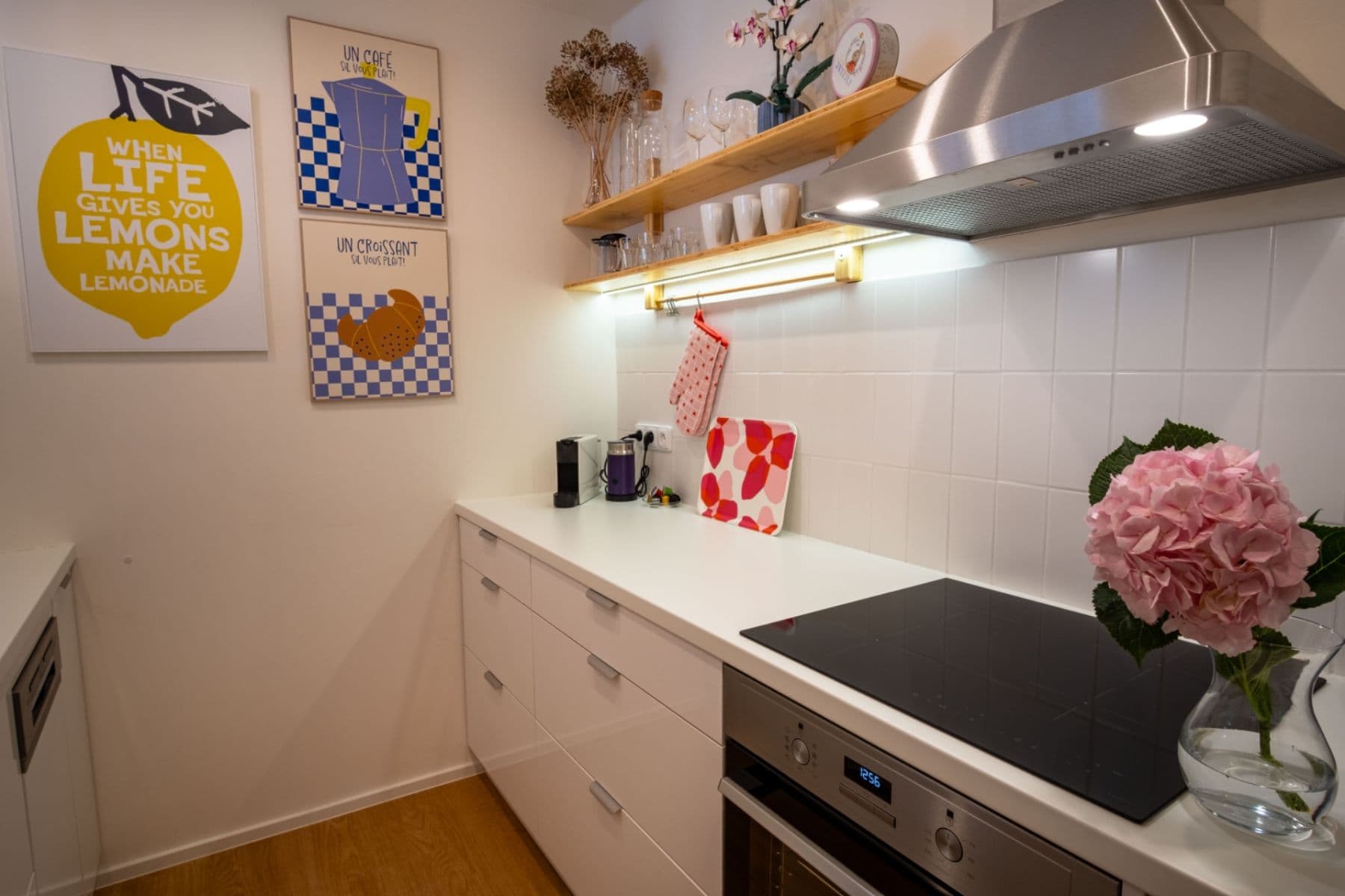Prenájom bytu 1-izbový 37 m², Baranova, Praha, Praha Prenájom bytu 1-izbový 37 m², Baranova, Praha, Praha