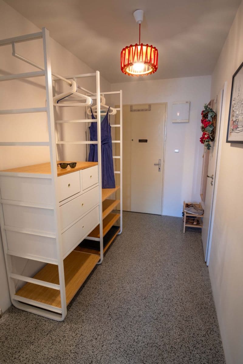 Prenájom bytu 1-izbový 37 m², Baranova, Praha, Praha Prenájom bytu 1-izbový 37 m², Baranova, Praha, Praha