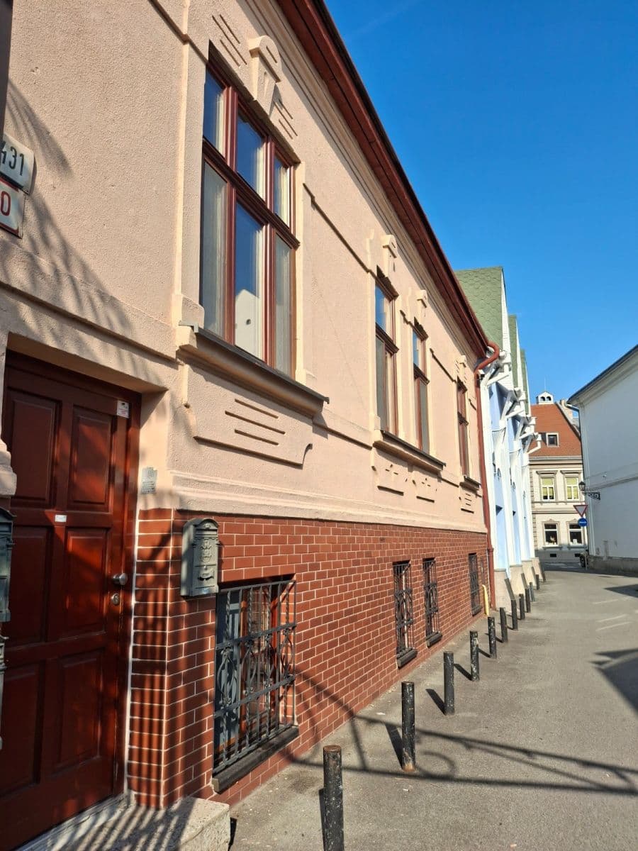 Prenájom bytu 2-izbový 43 m², Mäsiarska, Košice - mestská časť Staré Mesto, Košický kraj Prenájom bytu 2-izbový 43 m², Mäsiarska, Košice - mestská časť Staré Mesto, Košický kraj