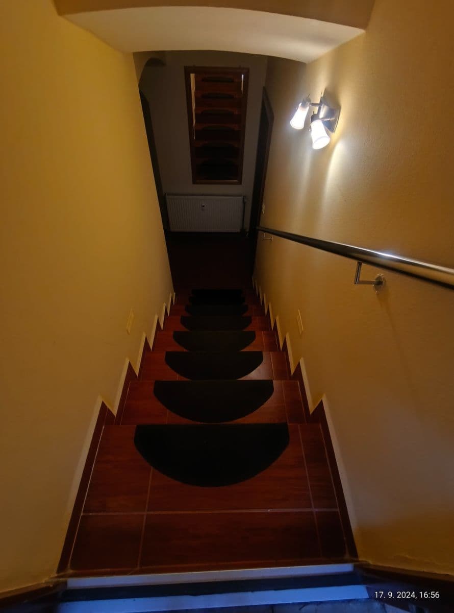 Prenájom bytu 2-izbový 43 m², Mäsiarska, Košice - mestská časť Staré Mesto, Košický kraj Prenájom bytu 2-izbový 43 m², Mäsiarska, Košice - mestská časť Staré Mesto, Košický kraj