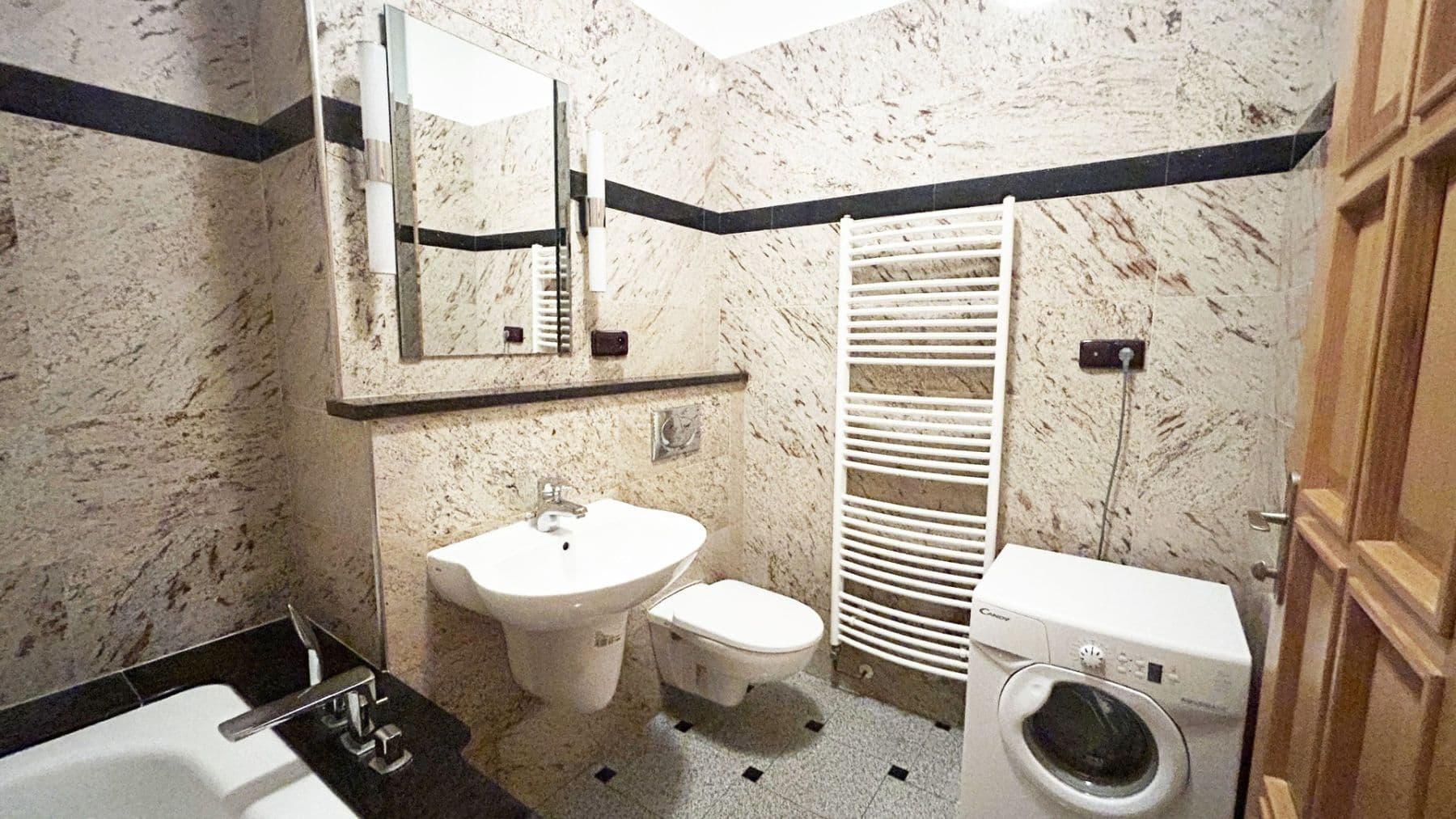 Prenájom bytu 1-izbový 35 m², Pravá, Praha, Praha Prenájom bytu 1-izbový 35 m², Pravá, Praha, Praha