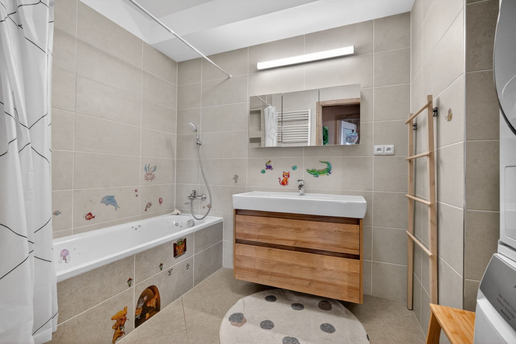 Predaj bytu 4-izbový 122 m², Ferrariho, Praha, Praha Predaj bytu 4-izbový 122 m², Ferrariho, Praha, Praha