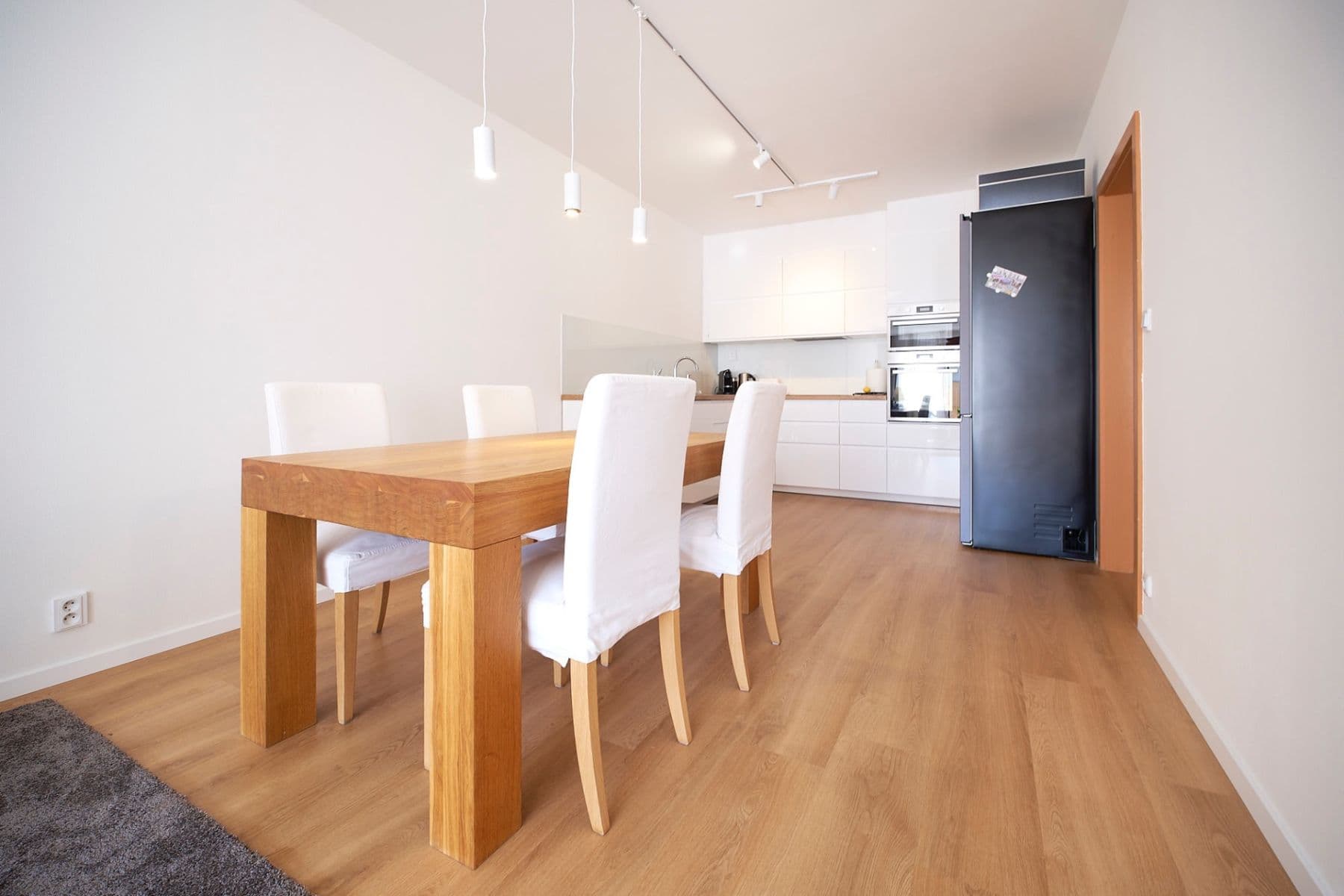 Prenájom bytu 2-izbový 84 m², V Háji, Praha, Praha Prenájom bytu 2-izbový 84 m², V Háji, Praha, Praha