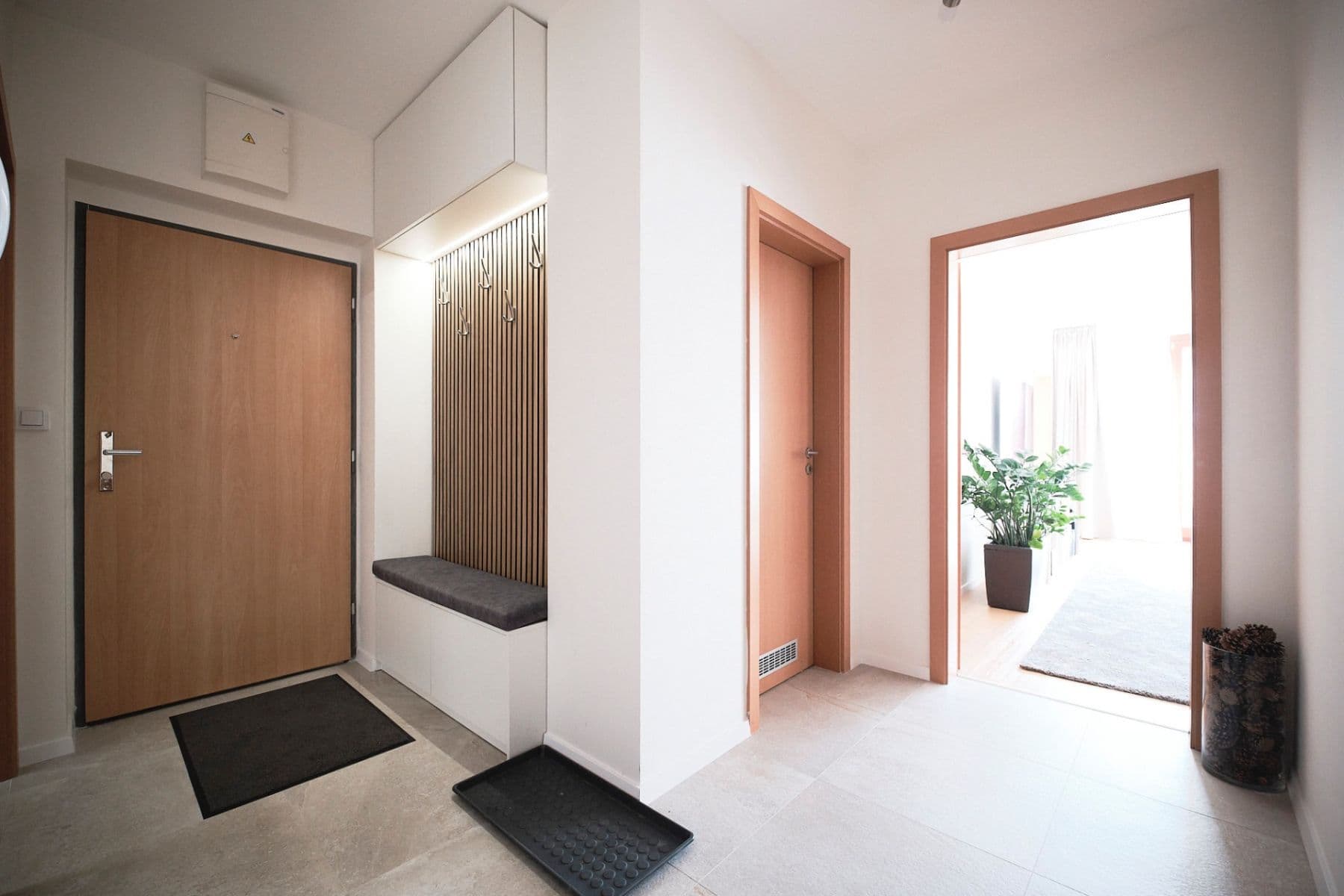 Prenájom bytu 2-izbový 84 m², V Háji, Praha, Praha Prenájom bytu 2-izbový 84 m², V Háji, Praha, Praha