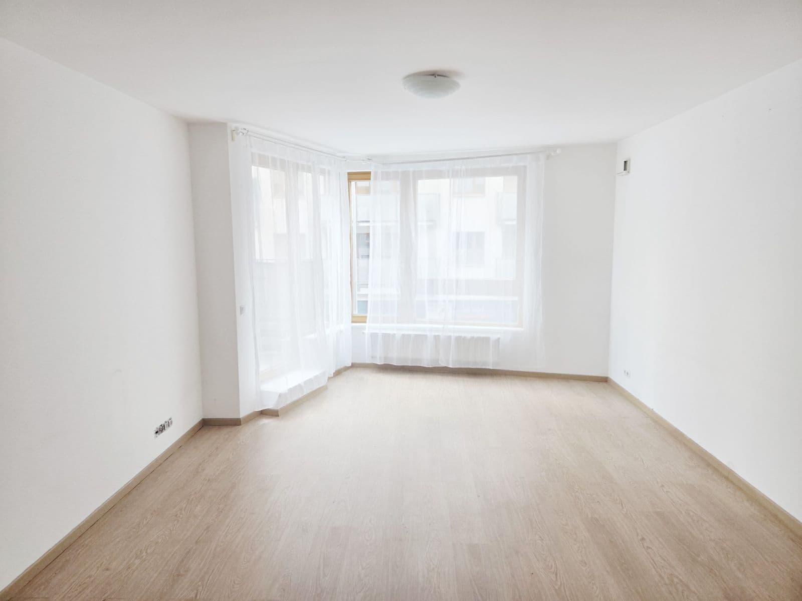 Prenájom bytu 2-izbový 63 m², Kurta Konráda, Praha, Praha Prenájom bytu 2-izbový 63 m², Kurta Konráda, Praha, Praha