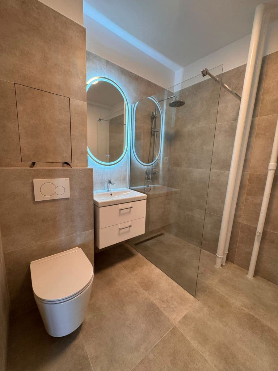 Prenájom bytu Garsoniéra 16 m², Račianska, Nové Mesto, Bratislavský kraj Prenájom bytu Garsoniéra 16 m², Račianska, Nové Mesto, Bratislavský kraj