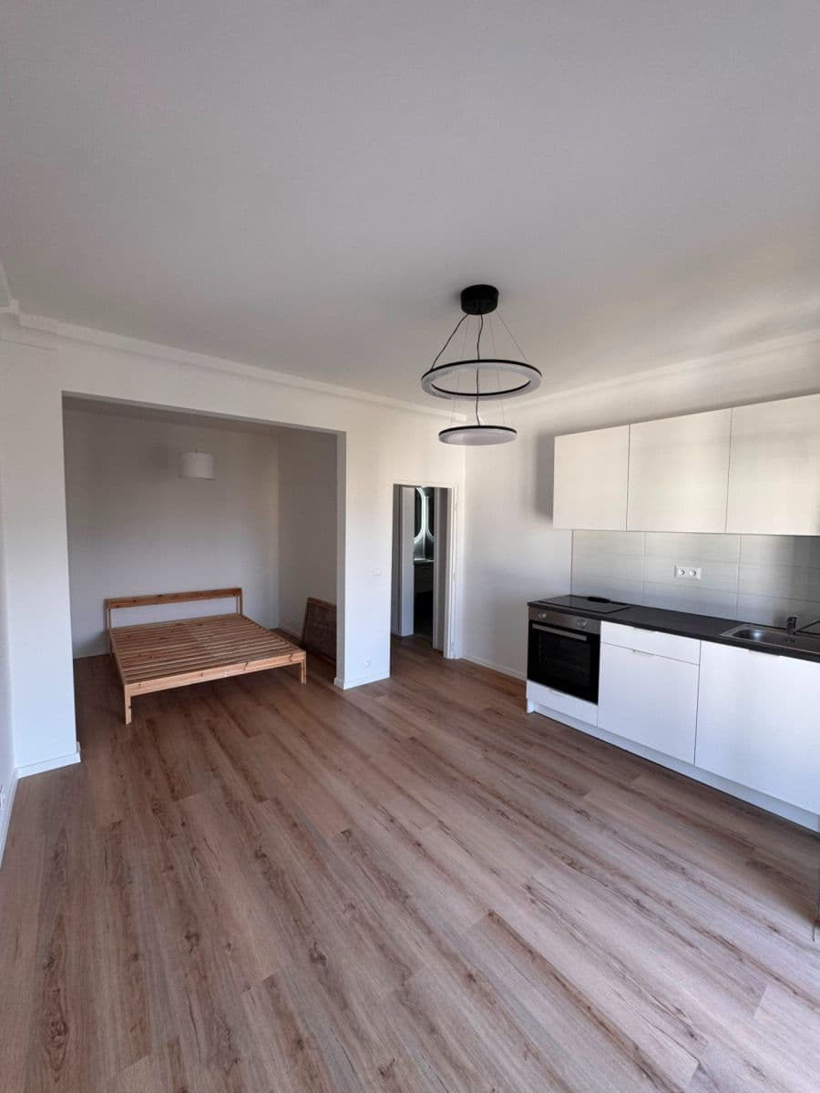 Prenájom bytu Garsoniéra 16 m², Račianska, Nové Mesto, Bratislavský kraj Prenájom bytu Garsoniéra 16 m², Račianska, Nové Mesto, Bratislavský kraj