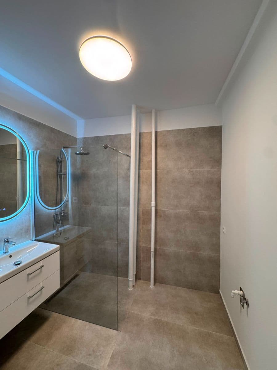 Prenájom bytu Garsoniéra 16 m², Račianska, Nové Mesto, Bratislavský kraj Prenájom bytu Garsoniéra 16 m², Račianska, Nové Mesto, Bratislavský kraj