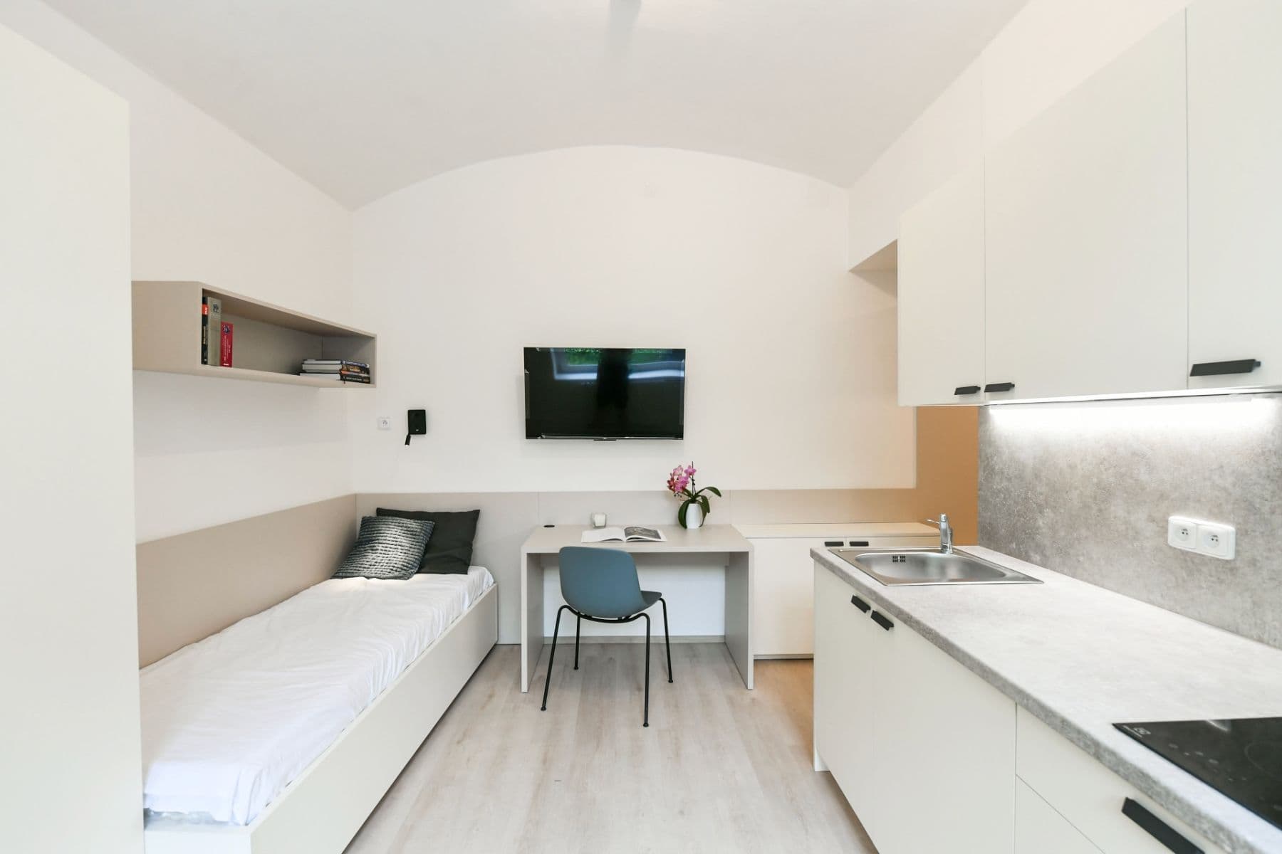 Prenájom bytu 1-izbový 21 m², Na Ostrůvku, Praha, Praha Prenájom bytu 1-izbový 21 m², Na Ostrůvku, Praha, Praha