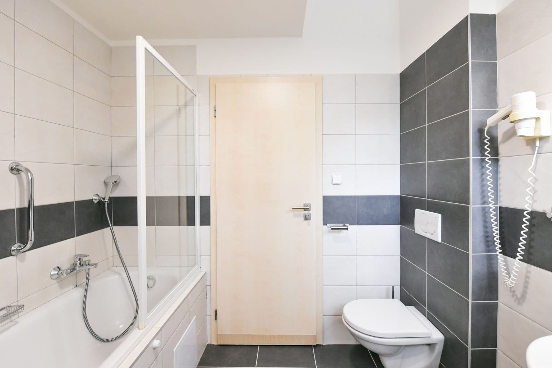Prenájom bytu 1-izbový 21 m², Na Ostrůvku, Praha, Praha Prenájom bytu 1-izbový 21 m², Na Ostrůvku, Praha, Praha