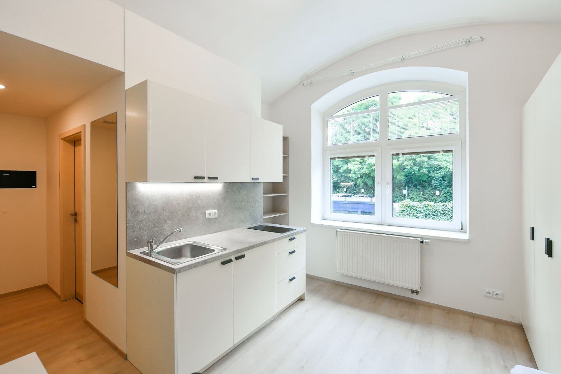 Prenájom bytu 1-izbový 21 m², Na Ostrůvku, Praha, Praha Prenájom bytu 1-izbový 21 m², Na Ostrůvku, Praha, Praha