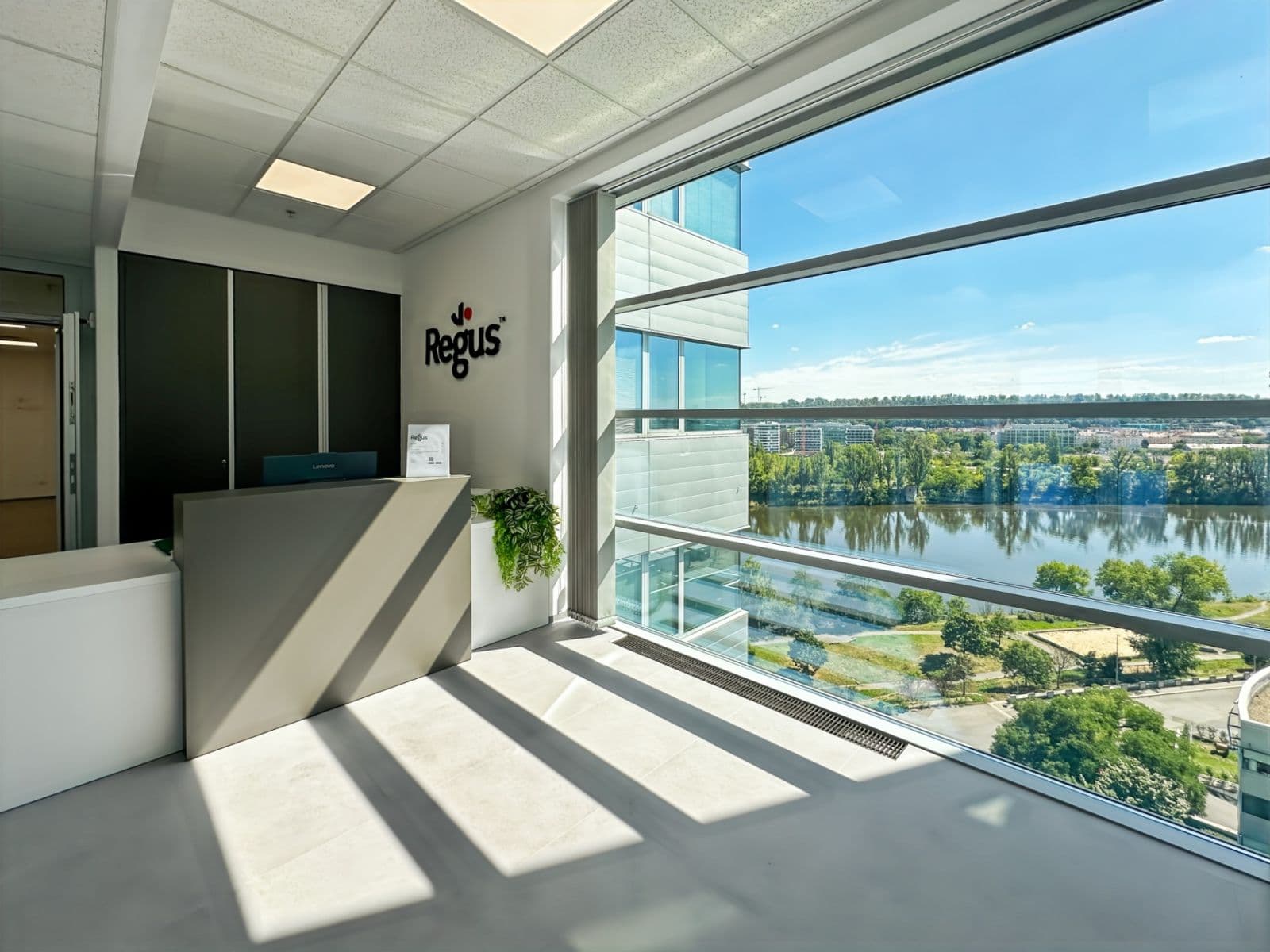 Prenájom kancelárie 28 m², Jankovcova, Praha, Praha Prenájom kancelárie 28 m², Jankovcova, Praha, Praha