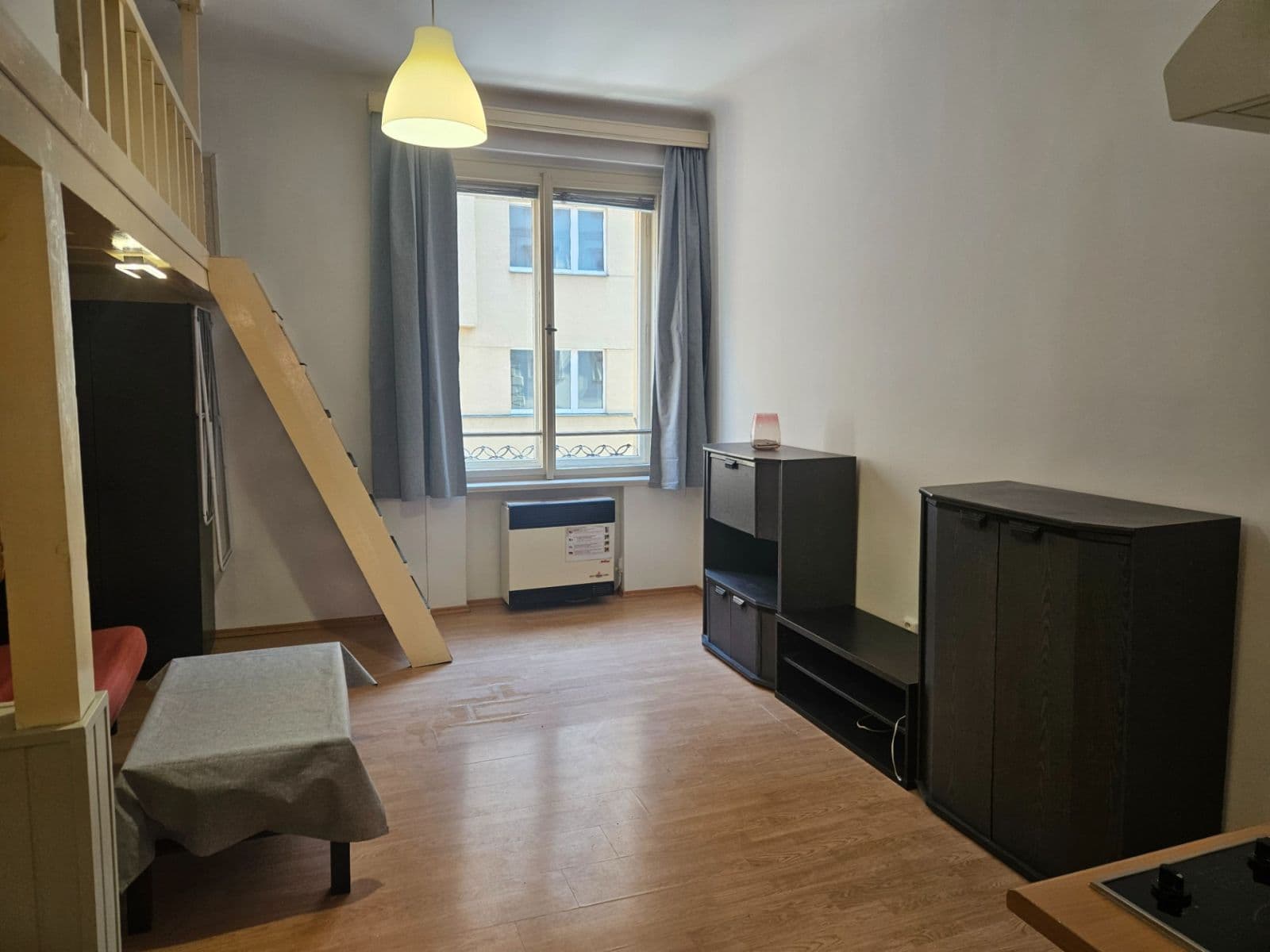 Prenájom bytu 1-izbový 30 m², Truhlářská, Praha, Praha Prenájom bytu 1-izbový 30 m², Truhlářská, Praha, Praha