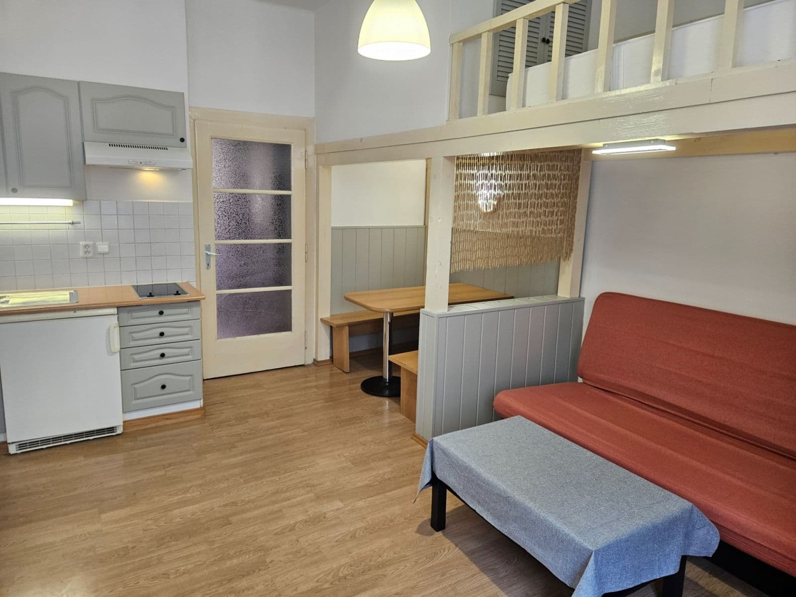 Prenájom bytu 1-izbový 30 m², Truhlářská, Praha, Praha Prenájom bytu 1-izbový 30 m², Truhlářská, Praha, Praha