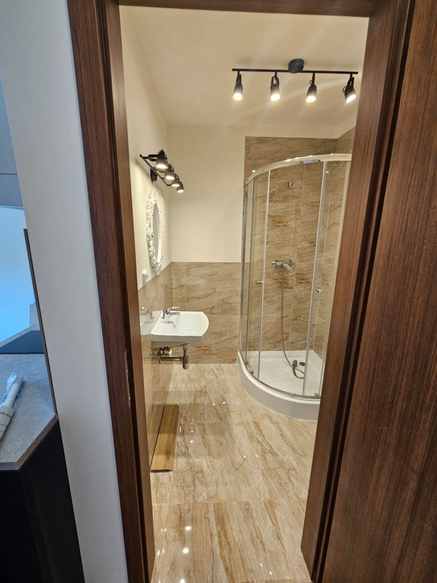 Prenájom bytu Garsoniéra 18 m², Na Cikánce, Praha, Praha Prenájom bytu Garsoniéra 18 m², Na Cikánce, Praha, Praha