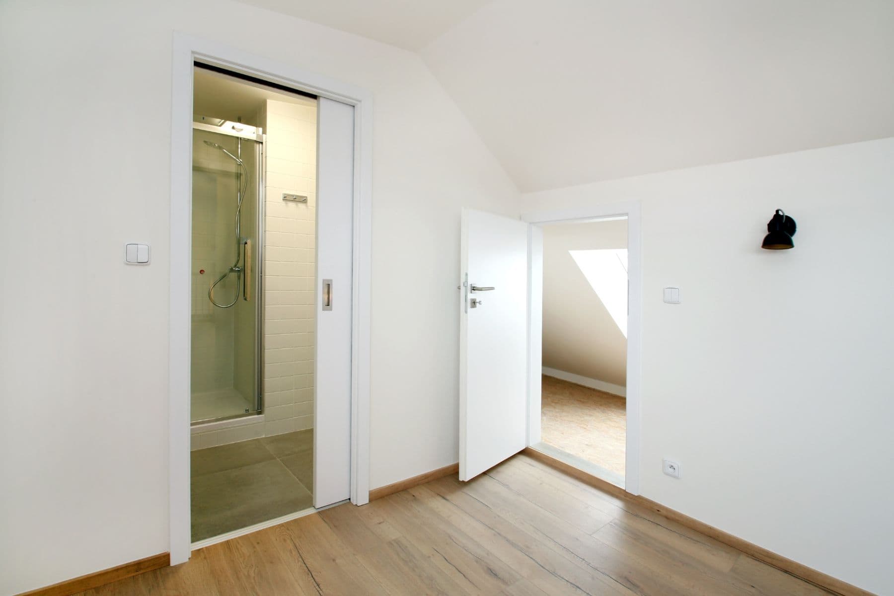Prenájom bytu 3-izbový 106 m², Na Nivách, Praha, Praha Prenájom bytu 3-izbový 106 m², Na Nivách, Praha, Praha