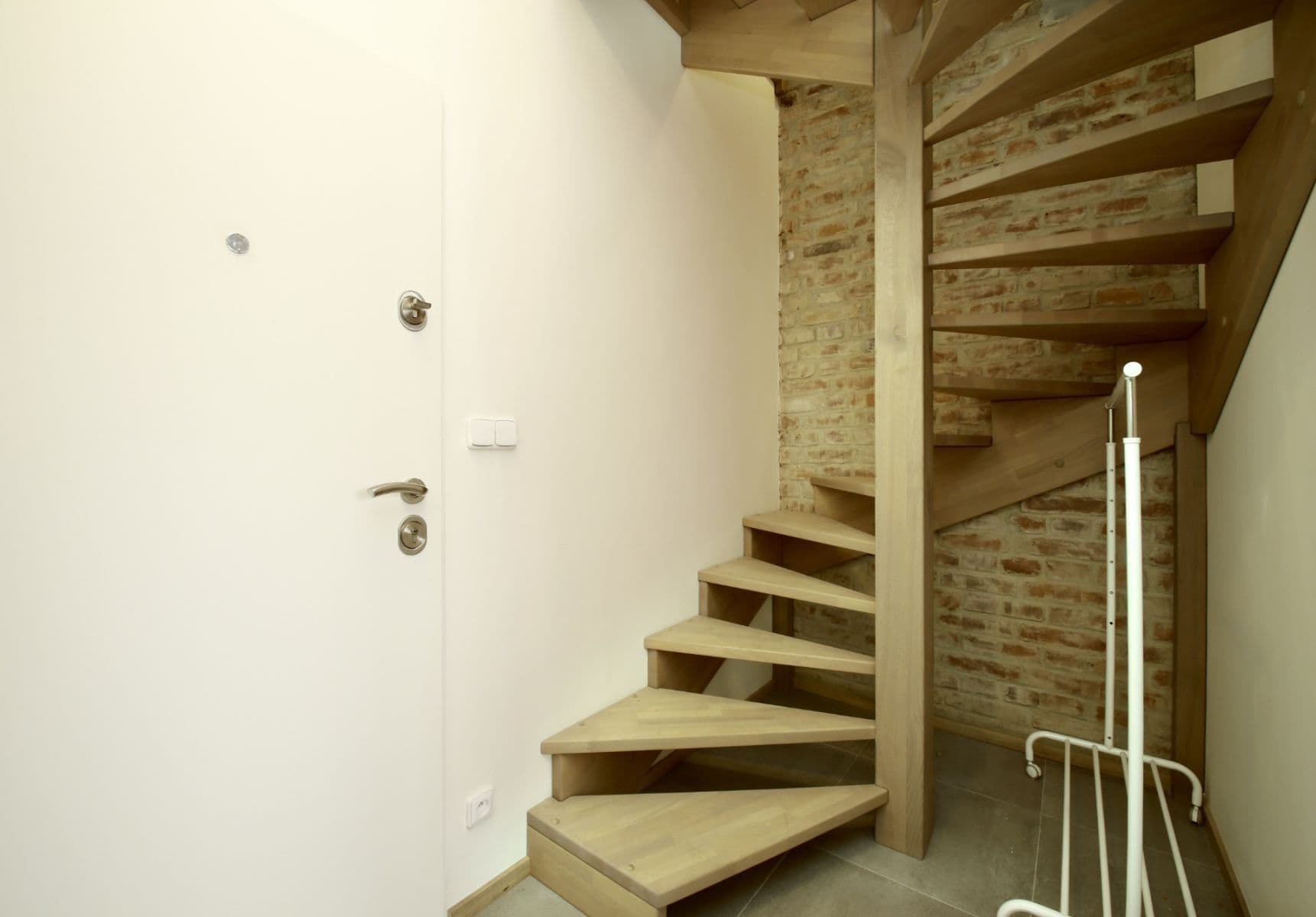 Prenájom bytu 3-izbový 106 m², Na Nivách, Praha, Praha Prenájom bytu 3-izbový 106 m², Na Nivách, Praha, Praha
