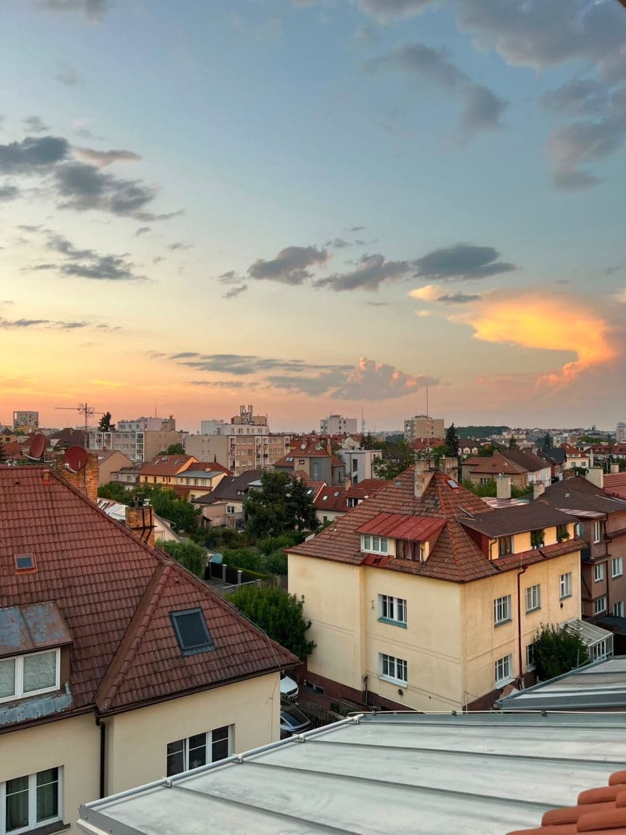 Prenájom bytu 3-izbový 106 m², Na Nivách, Praha, Praha Prenájom bytu 3-izbový 106 m², Na Nivách, Praha, Praha