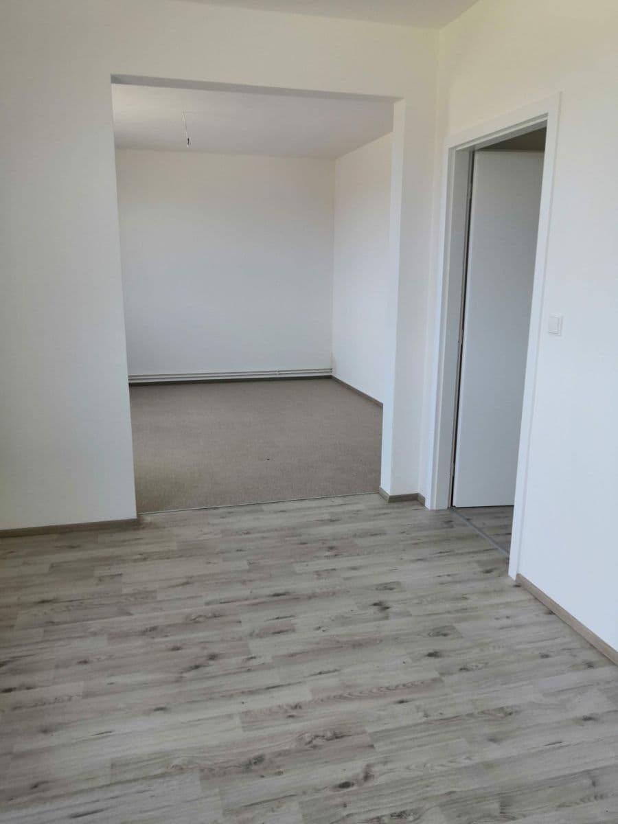 Predaj bytu 2-izbový 52 m², U Tvrze, Hostouň, Středočeský kraj Predaj bytu 2-izbový 52 m², U Tvrze, Hostouň, Středočeský kraj