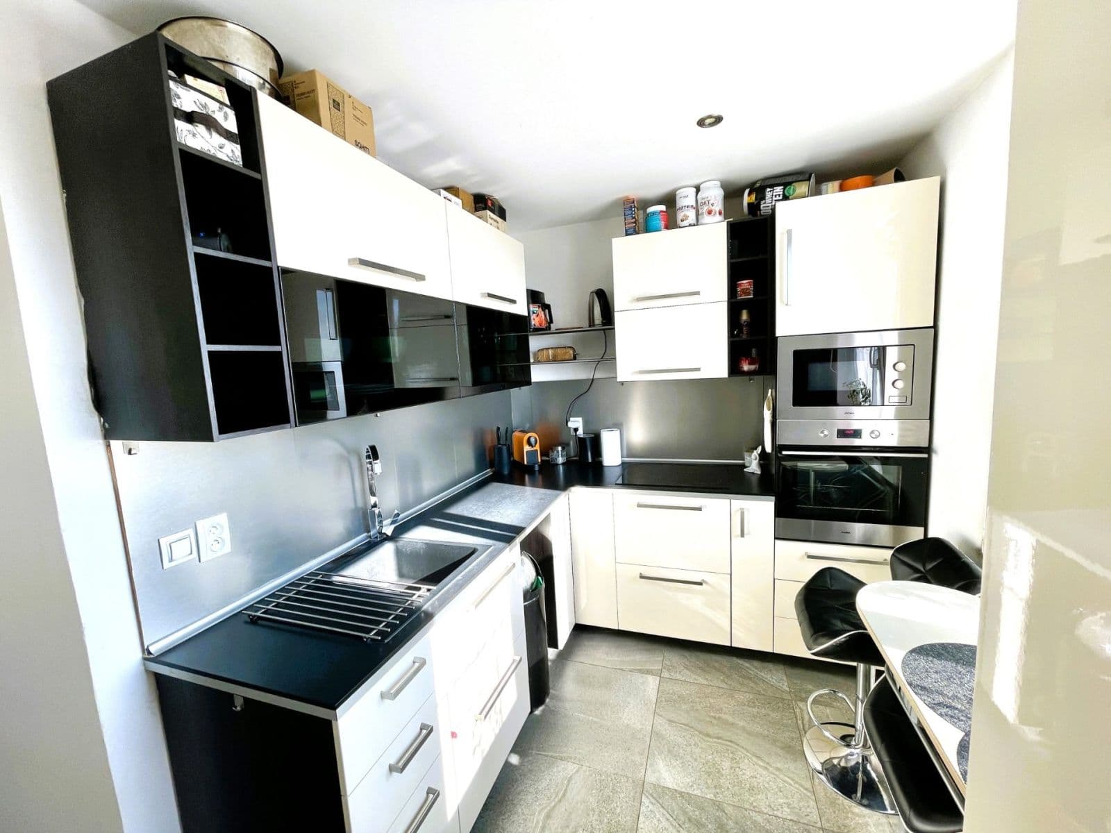 Prenájom bytu 3-izbový 56 m², Pernarec, Plzeňský kraj Prenájom bytu 3-izbový 56 m², Pernarec, Plzeňský kraj