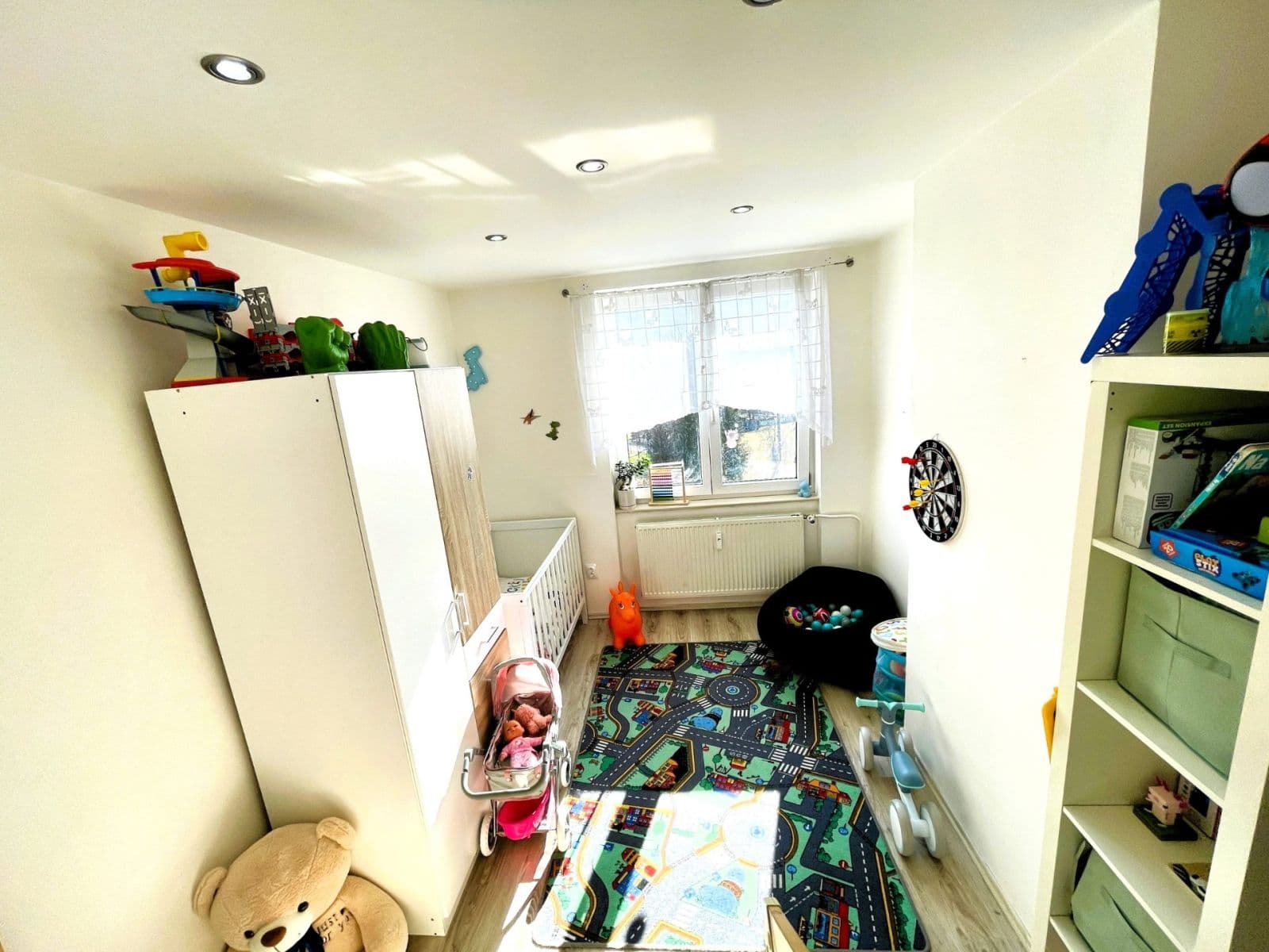 Prenájom bytu 3-izbový 56 m², Pernarec, Plzeňský kraj Prenájom bytu 3-izbový 56 m², Pernarec, Plzeňský kraj