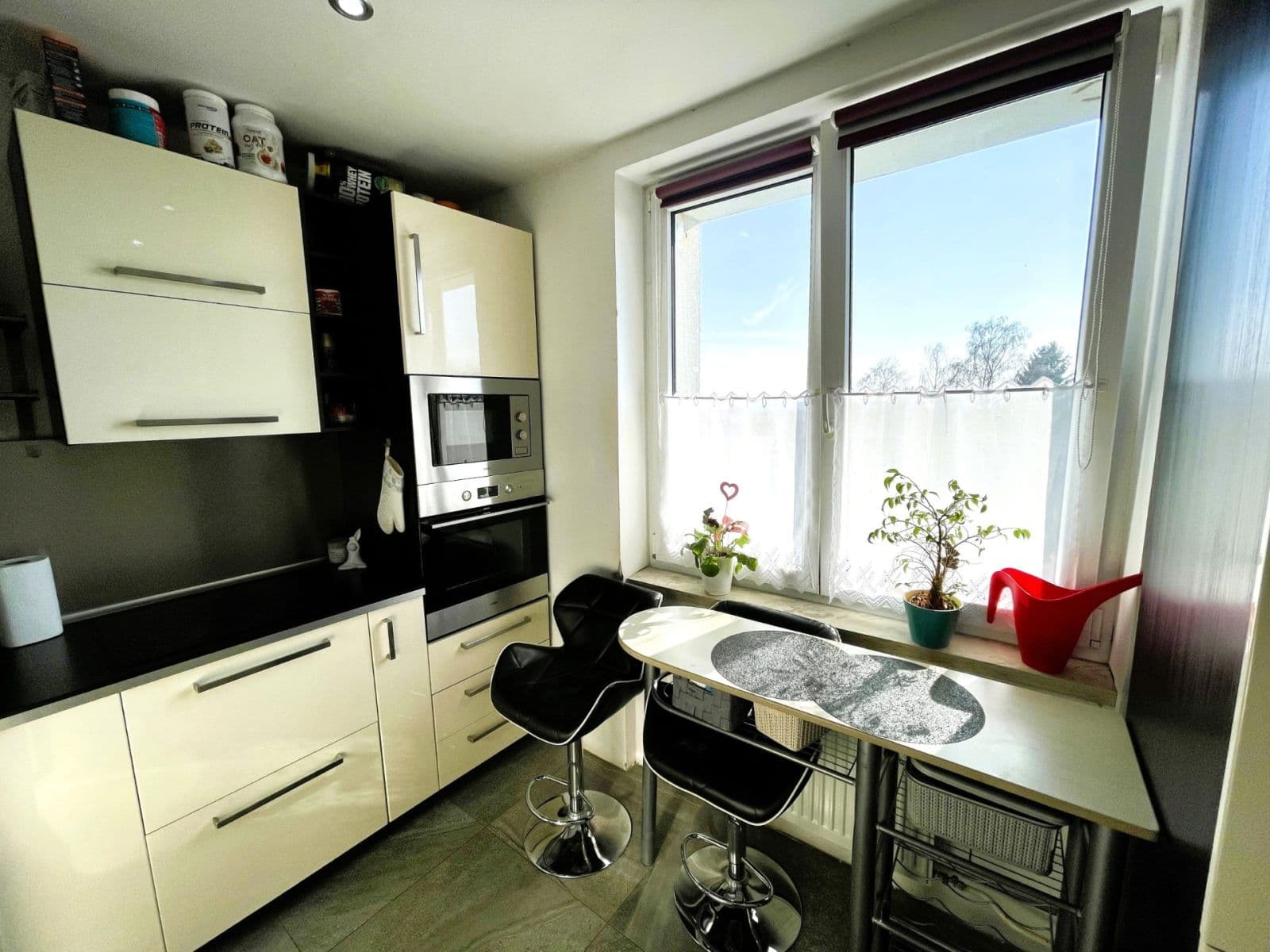 Prenájom bytu 3-izbový 56 m², Pernarec, Plzeňský kraj Prenájom bytu 3-izbový 56 m², Pernarec, Plzeňský kraj