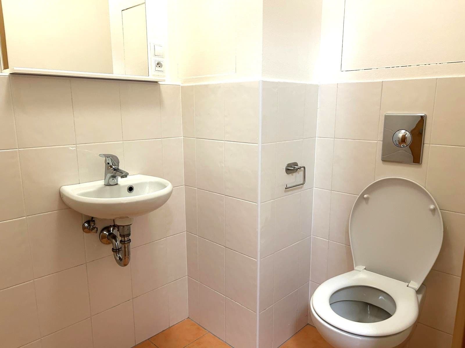 Prenájom bytu 2-izbový 68 m², Korunní, Praha, Praha Prenájom bytu 2-izbový 68 m², Korunní, Praha, Praha
