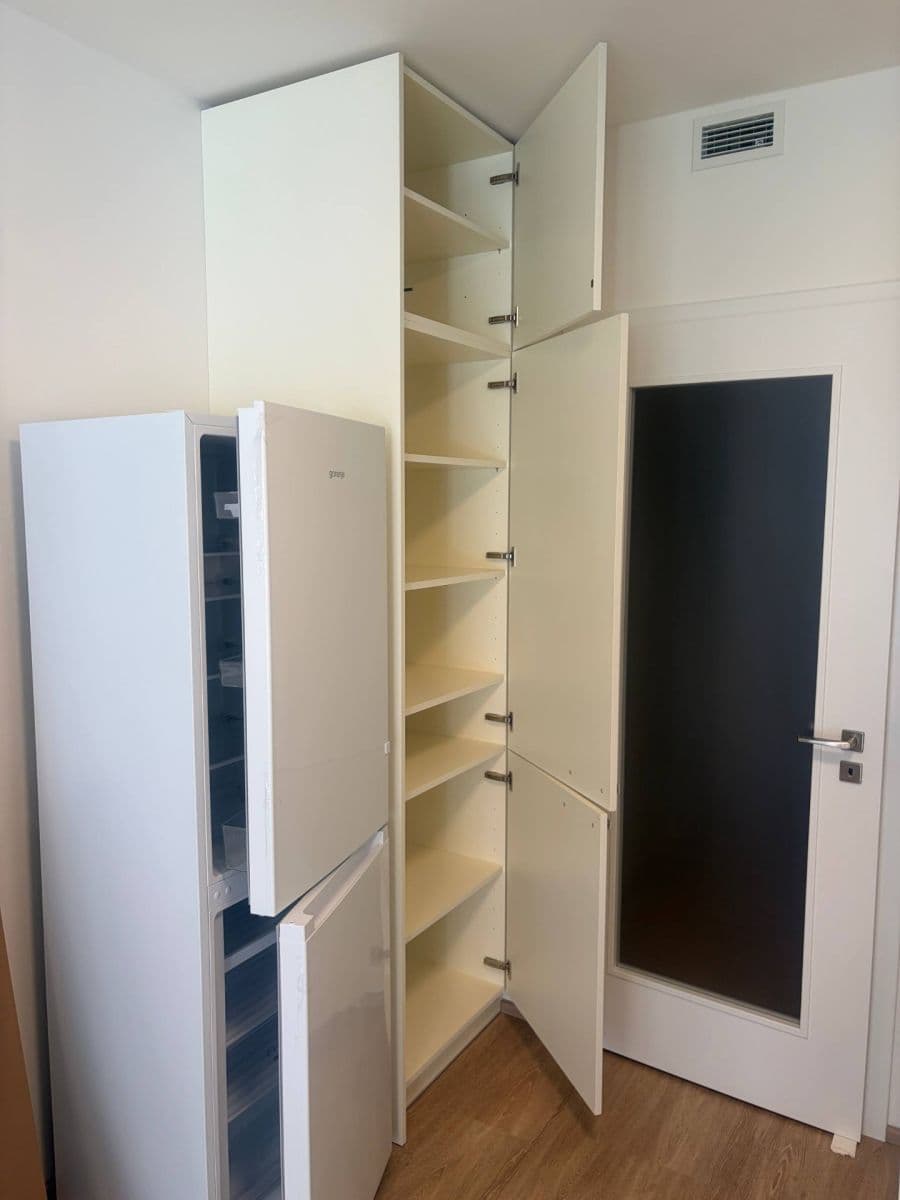 Prenájom bytu 1-izbový 32 m², Poděbradská, Praha, Praha Prenájom bytu 1-izbový 32 m², Poděbradská, Praha, Praha
