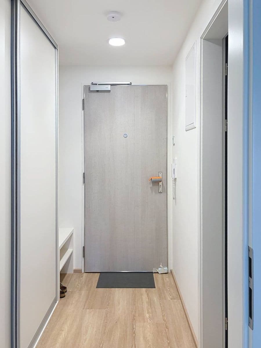 Prenájom bytu 1-izbový 32 m², Poděbradská, Praha, Praha Prenájom bytu 1-izbový 32 m², Poděbradská, Praha, Praha
