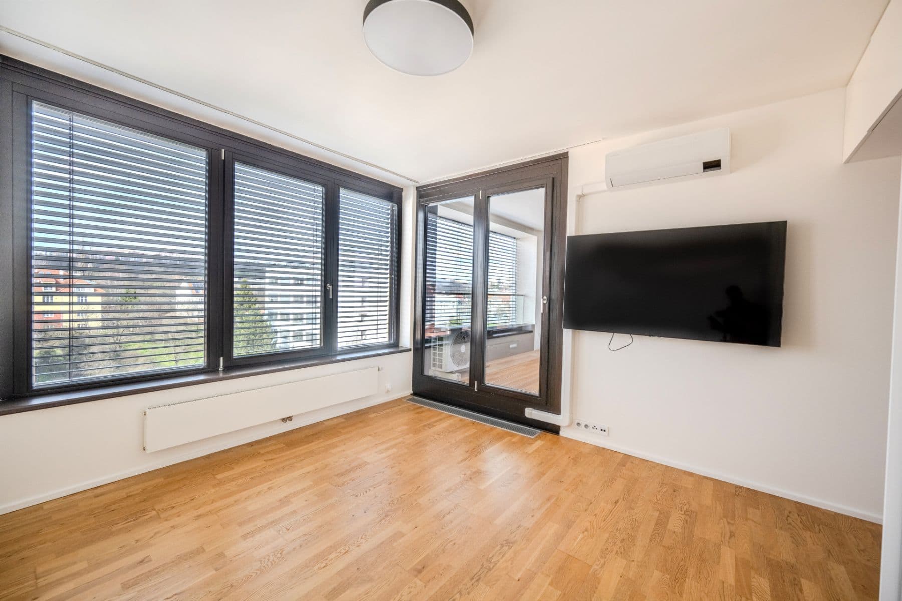 Predaj bytu 4-izbový 116 m², Na Korábě, Praha, Praha Predaj bytu 4-izbový 116 m², Na Korábě, Praha, Praha