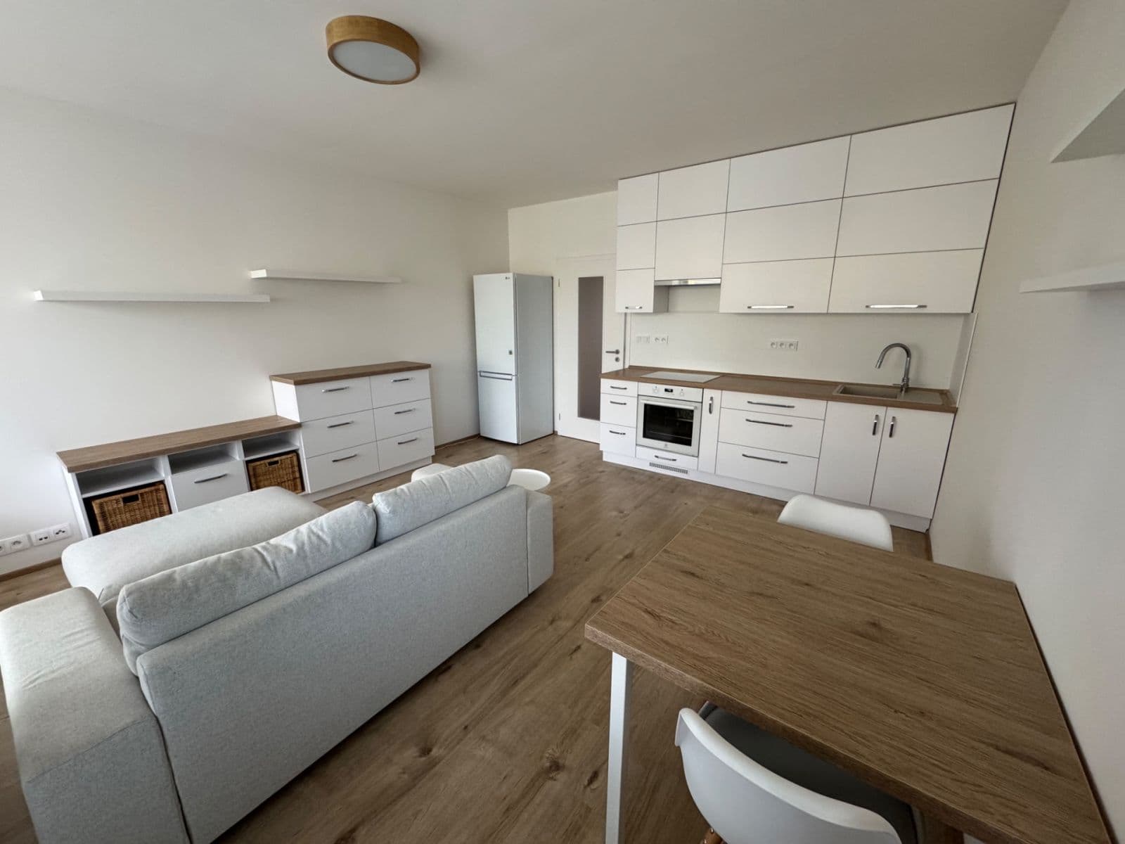 Prenájom bytu 1-izbový 35 m², Šífařská, Praha, Praha Prenájom bytu 1-izbový 35 m², Šífařská, Praha, Praha