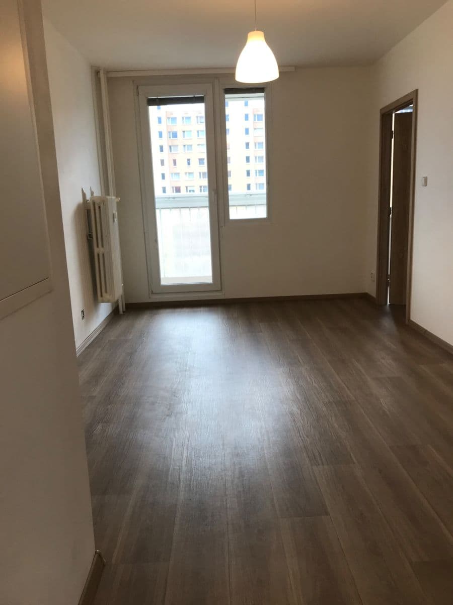 Prenájom bytu 2-izbový 40 m², Pšenčíkova, Praha, Praha Prenájom bytu 2-izbový 40 m², Pšenčíkova, Praha, Praha